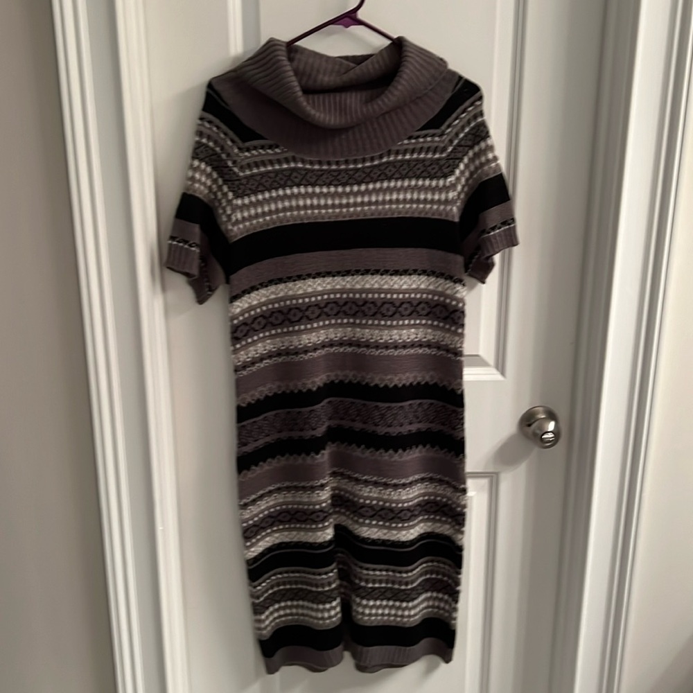 Cato Short Sleeve Sweater Dress with Cowl Neck Size Small Gray/Black/White